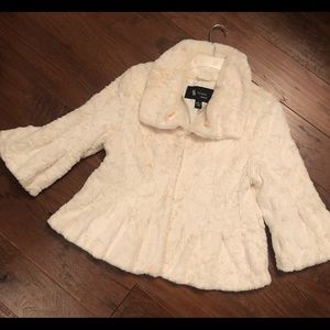 Sisters Outerwear beige jacket